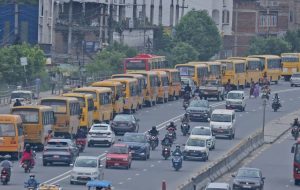 निजी विद्यालय सञ्चालकको र्‍याली: शिक्षा विधेयकमा संशोधन माग गर्दै काठमाडौं चक्रपथ अवरुद्ध